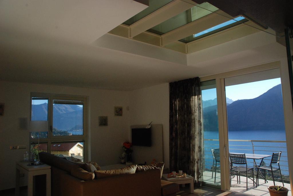 Residenza Simona Διαμέρισμα Mezzegra Δωμάτιο φωτογραφία