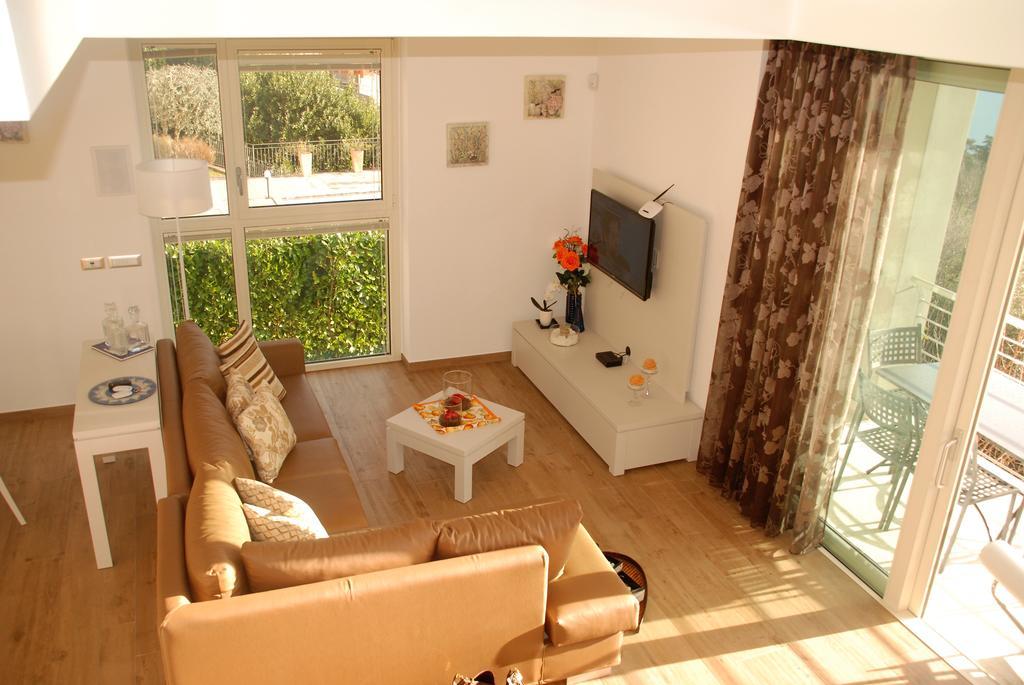 Residenza Simona Διαμέρισμα Mezzegra Εξωτερικό φωτογραφία