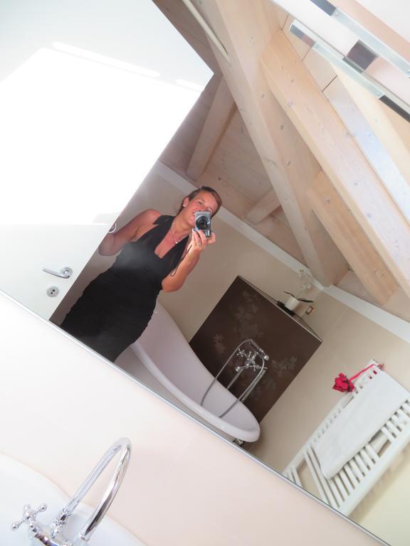 Residenza Simona Διαμέρισμα Mezzegra Εξωτερικό φωτογραφία